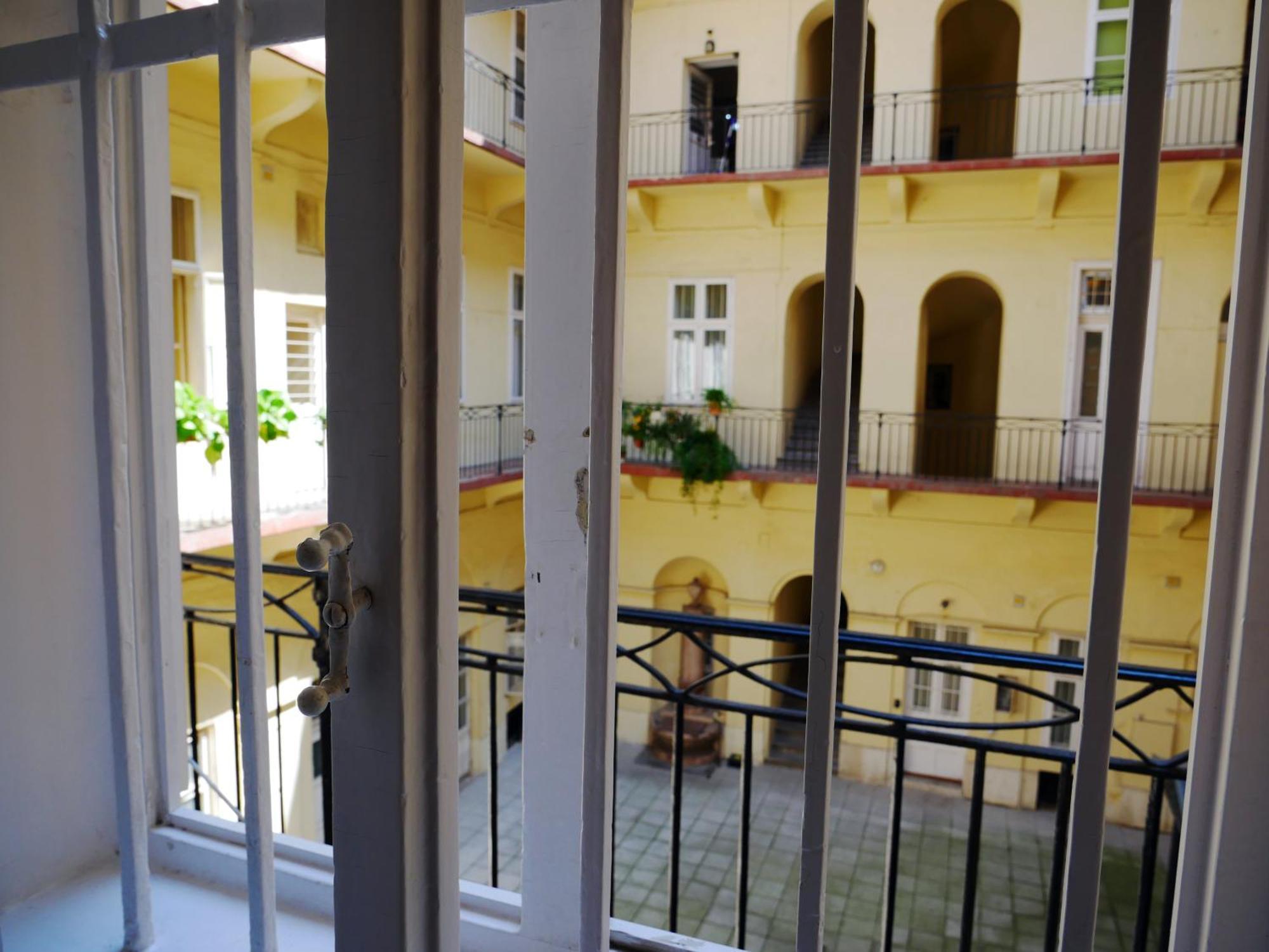 Dorotea - Cosy Home In The Heart Of Budapest Luaran gambar