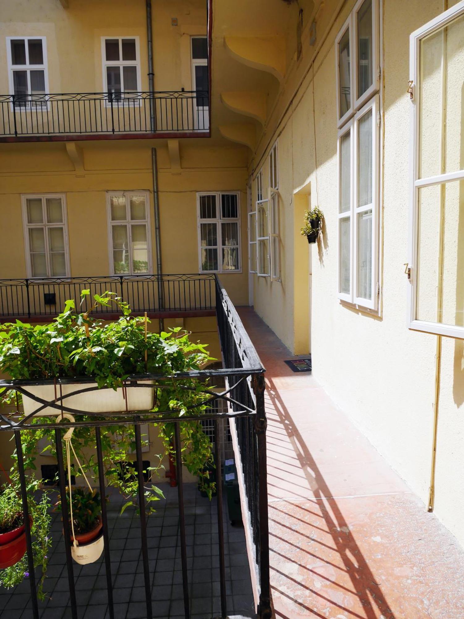 Dorotea - Cosy Home In The Heart Of Budapest Luaran gambar