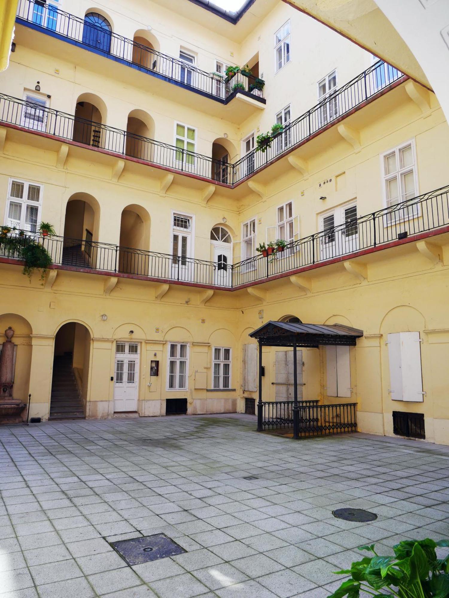 Dorotea - Cosy Home In The Heart Of Budapest Luaran gambar